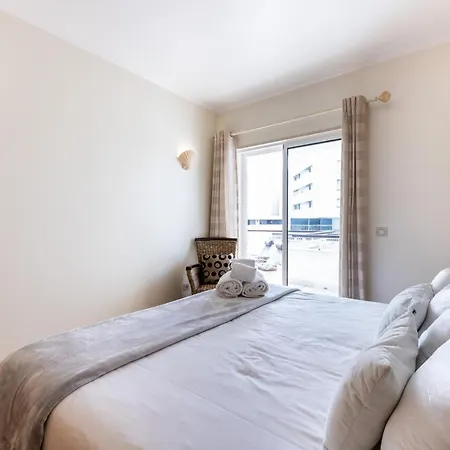 Im On Marina Flat شقة